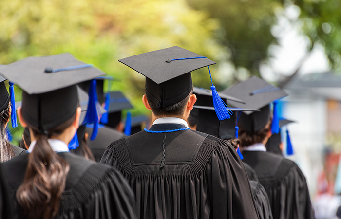 An esteemed institution in Kuwait, Britain International Academy offers technical, creative, and academic courses with international recognition.